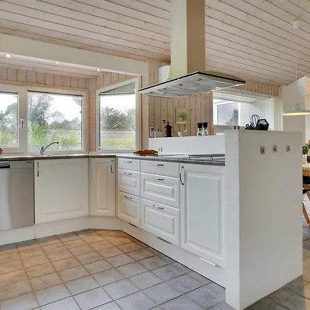 Feriehus Stanko - 1-3km From The Sea By Interhome *