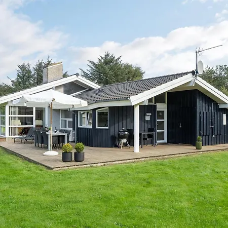 Stanko - 1-3km From The Sea By Interhome *